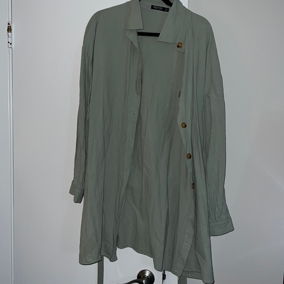 Over size button up dress with tie - Picture 1 of 4